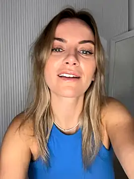 Snapshot of Milla__one chatting on 10-21-25, 07:41 Milla one online show from 10-21-25, 07:41