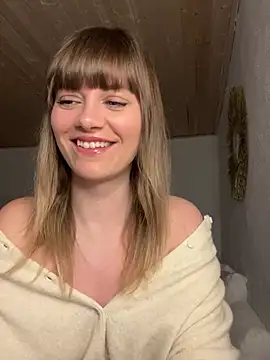 Snapshot of Milla__one chatting on 02-11-25, 08:26 Milla one online show from 02-11-25, 08:26