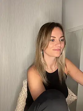 Milla  one online show from 11-18-25, 06:06