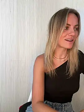 Milla  one online show from 06-15-26, 01:00