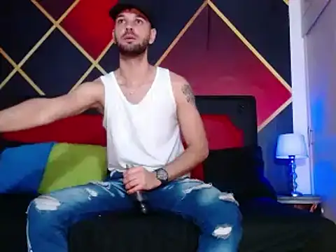 Snapshot of CindyandCarlo chatting on 03-13-25, 04:12 CindyandCarlo online show from 03-13-25, 04:12