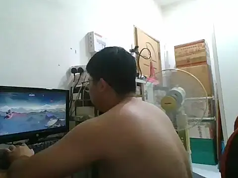 Snapshot of shyboymasturbation chatting on 01-28-25, 05:43 shyboymasturbation online show from 01-28-25, 05:43