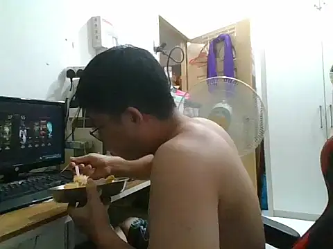 Snapshot of shyboymasturbation chatting on 01-27-25, 11:32 shyboymasturbation online show from 01-27-25, 11:32