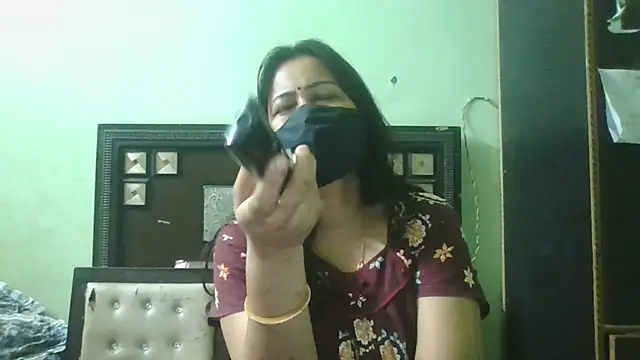 couplesuni online show from 05-13-26, 06:48