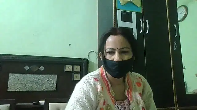 couplesuni online show from 12-05-25, 04:11