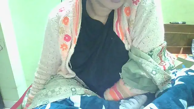 couplesuni online show from 01-11-26, 05:25