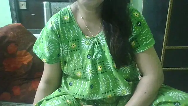 couplesuni online show from 10-22-25, 10:25