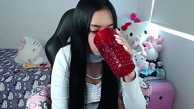 kayla k18 online show from 05-08-26, 06:56