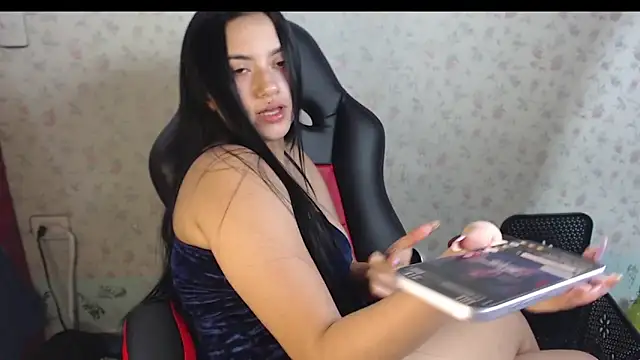 kayla k18 online show from 10-24-25, 02:43