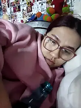 dafne19  online show from 10-13-25, 05:09