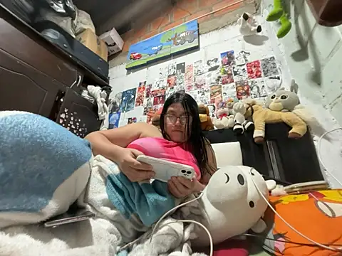 dafne19  online show from 02-24-26, 04:02