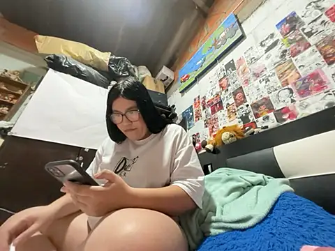 Snapshot of dafne19_ chatting on 07-06-26, 05:03 dafne19 online show from 07-06-26, 05:03
