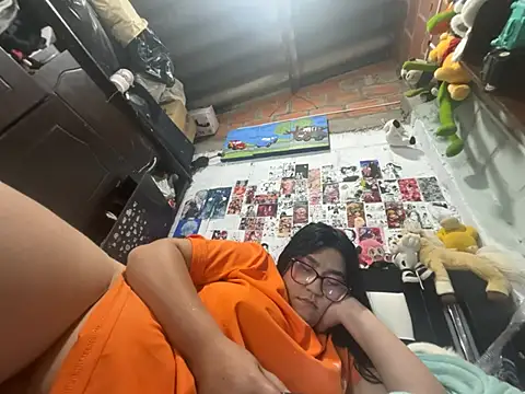 dafne19  online show from 03-25-26, 01:28