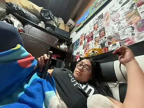 dafne19  online show from 05-29-26, 04:18