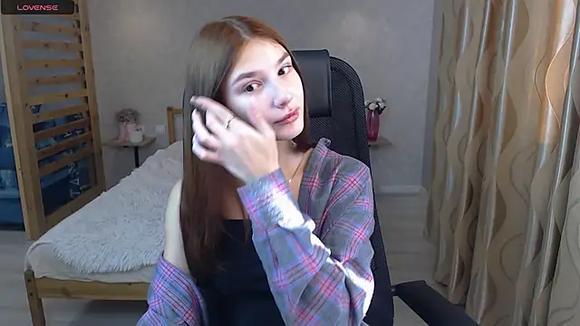 Snapshot of AnaHoney chatting on 09-10-25, 01:04 AnaHoney online show from 09-10-25, 01:04
