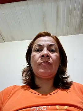 Snapshot of Zaralu_ chatting on 02-23-26, 01:01 Zaralu online show from 02-23-26, 01:01