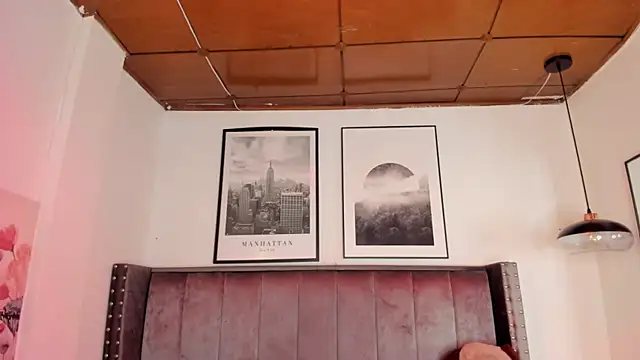 Alaia Cute online show from 11-05-25, 03:42