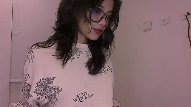 Snapshot of Lovely-allys chatting on 10-03-25, 12:36 Lovely-allys online show from 10-03-25, 12:36