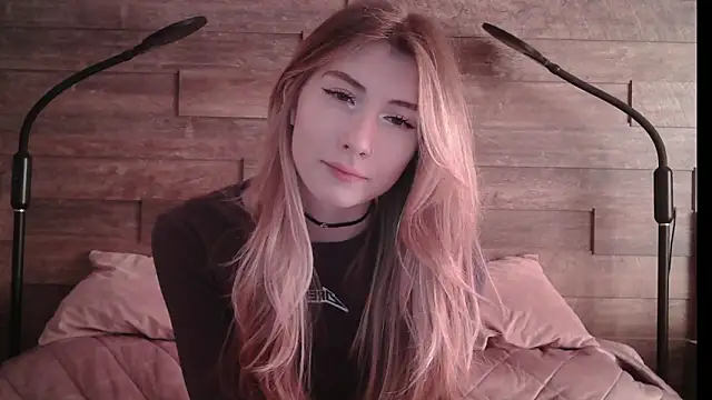 ErikaShyy online show from 03-10-25, 11:01