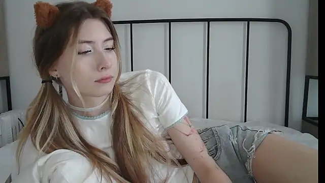 ErikaShyy online show from 07-01-26, 10:04