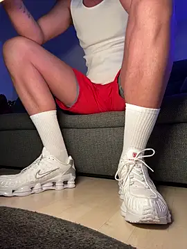 nikeaddicted2 online show from 12-20-25, 09:01