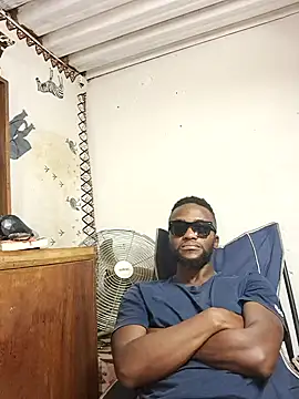 Snapshot of bull_Giant chatting on 02-09-25, 10:54 bull Giant online show from 02-09-25, 10:54