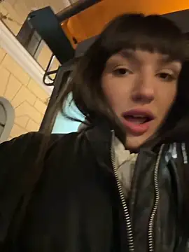 Snapshot of Sophie_Avory chatting on 10-15-25, 06:16 Sophie Avory online show from 10-15-25, 06:16