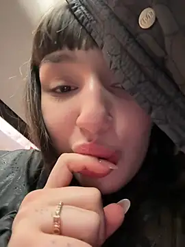 Snapshot of Sophie_Avory chatting on 01-24-25, 01:14 Sophie Avory online show from 01-24-25, 01:14