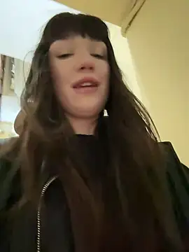 Snapshot of Sophie_Avory chatting on 02-24-25, 09:41 Sophie Avory online show from 02-24-25, 09:41