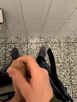 geilehecke1 online show from 03-18-25, 09:23