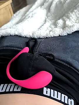 geilehecke1 online show from 02-25-25, 08:36