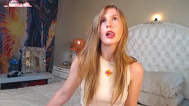 Snapshot of peachyview chatting on 02-19-26, 10:56 peachyview online show from 02-19-26, 10:56