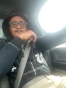 Snapshot of demonpt3 chatting on 10-29-25, 05:01 demonpt3 online show from 10-29-25, 05:01