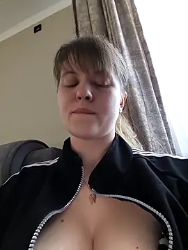 Snapshot of astiSWEET chatting on 02-18-26, 07:49 astiSWEET online show from 02-18-26, 07:49