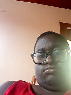 Snapshot of Jeanlaurent972 chatting on 10-11-25, 03:02 Jeanlaurent972 online show from 10-11-25, 03:02