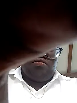 Jeanlaurent972 online show from 02-03-26, 08:36