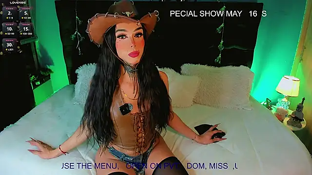 CALLME GODDESS  online show from 05-11-26, 09:10