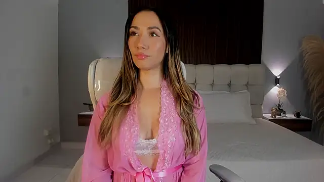 Emma23   online show from 05-28-26, 06:54