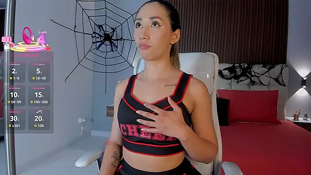 Emma23   online show from 10-30-25, 07:28