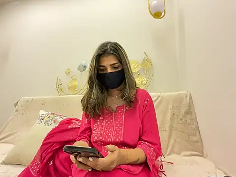 Snapshot of MaYaa__11 chatting on 02-27-26, 07:08 MaYaa 11 online show from 02-27-26, 07:08