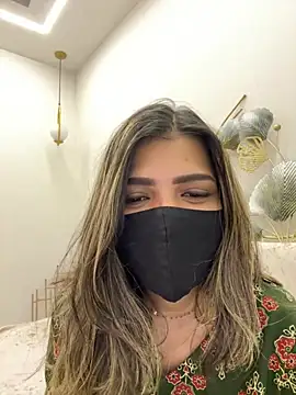 Snapshot of MaYaa__11 chatting on 02-19-26, 07:16 MaYaa 11 online show from 02-19-26, 07:16