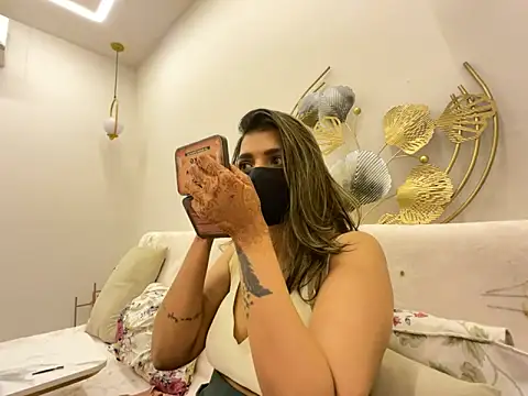 MaYaa  11 online show from 04-28-26, 07:02