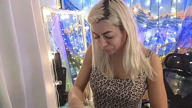 cunty tranny lydia online show from 02-06-26, 04:41