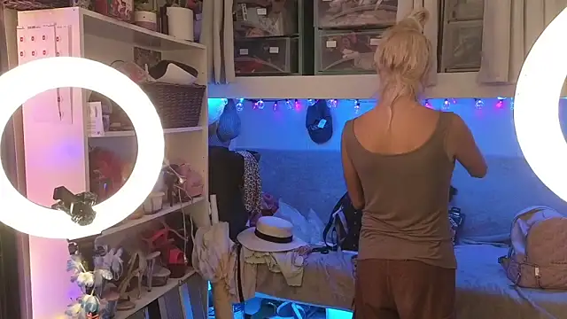 cunty tranny lydia online show from 11-27-25, 05:30