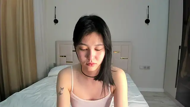 Lola Peach online show from 02-21-26, 05:31