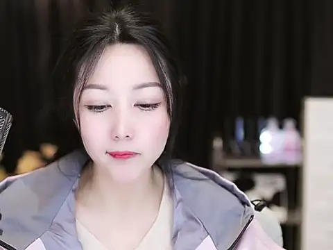 Nuyoah-77 online show from 03-20-25, 06:31