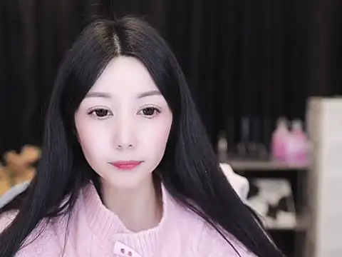 Nuyoah-77 online show from 11-13-25, 04:00