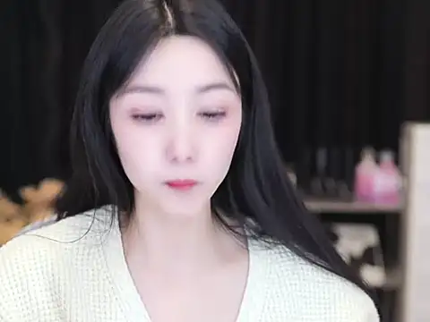 Nuyoah-77 online show from 11-02-25, 02:00