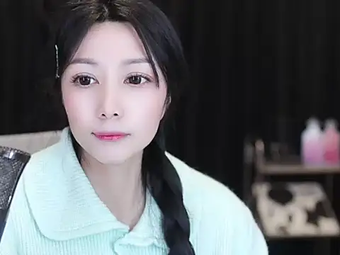 Nuyoah-77 online show from 01-14-26, 01:59