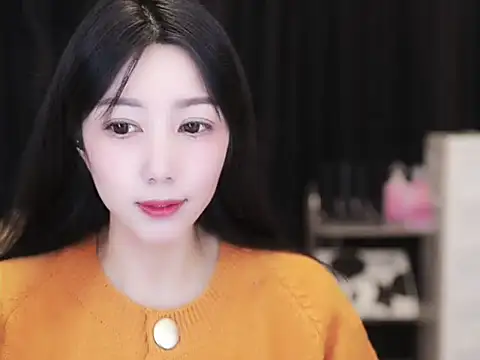 Nuyoah-77 online show from 10-15-25, 03:09